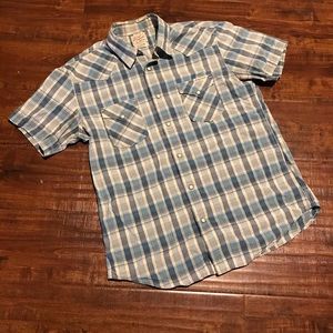 Lucky Brand button down short sleeve shirt. Size M